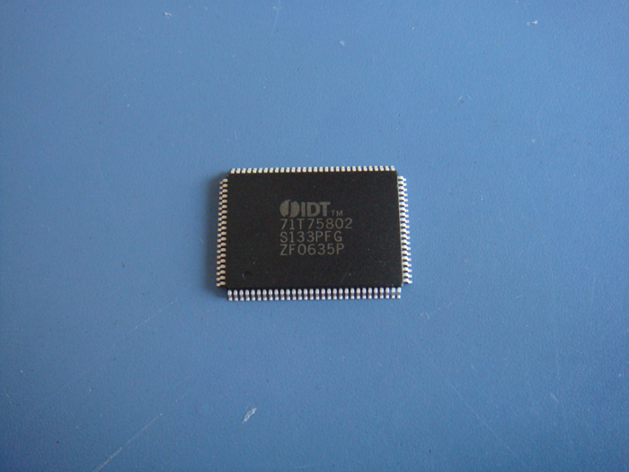 IDT71T75802S133PFG