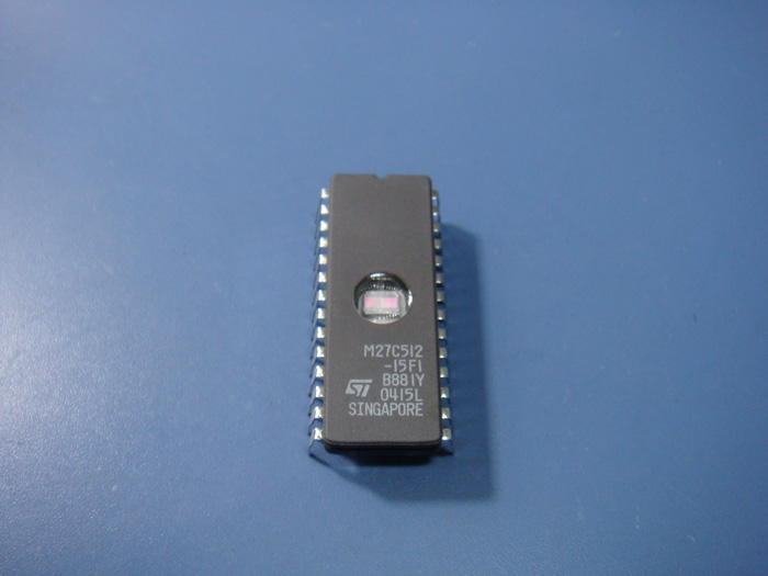 M27C512-15F1