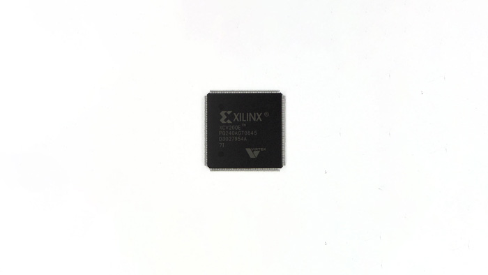 XCV200E-7PQ240I